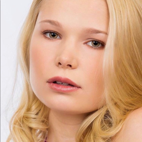 Shaunteal Prejean, Makeup Artist & Fashionista! - Picture 4 of 16